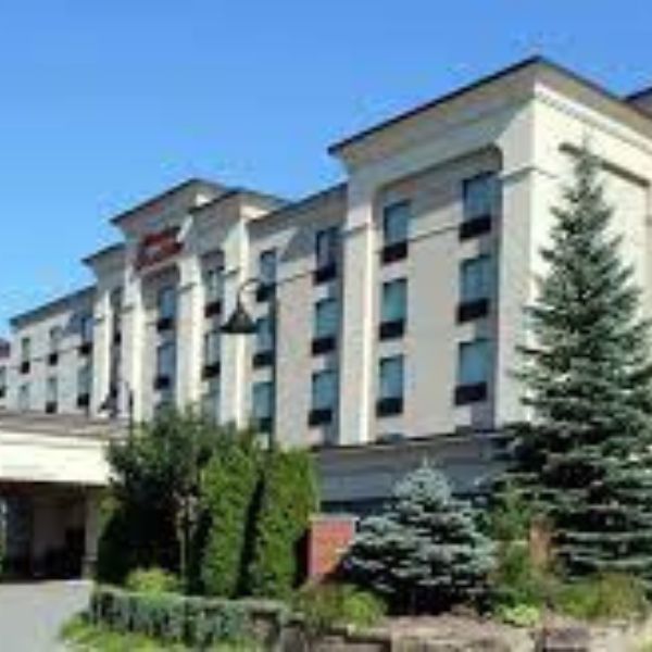 Hampton Inn & Suites by Hilton Laval